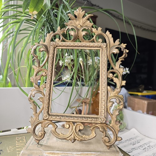 Antique photo picture frame