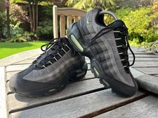 nike air max 95 vapour green (GS) Uk5.5 Authentic Genuine Trainers 110  (read)