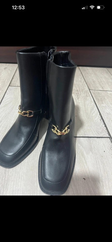 Boots size - size, 6