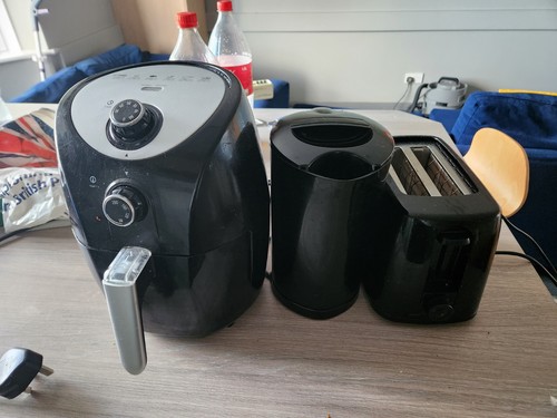 Air fryer toaster and kettle - toaster,