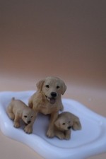 Dog with Puppies Figurine 12cm – Mother and Puppies Ornament, Animal Collectible