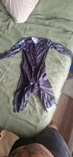 Pinz skin suit size - no, xl