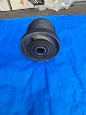 Steering wheel boss for