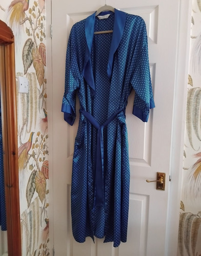 Vintage women s dressing - m&s,