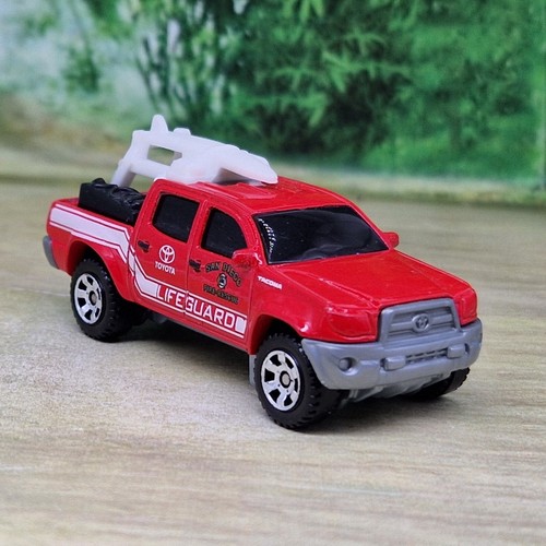 Matchbox toyota tacoma - matchbox,