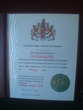 BARKING & DAGENHAM 20 YEARS CERTIFICATE 1991 SIGNED BE MAYOR & UNIVERSITY CERTS