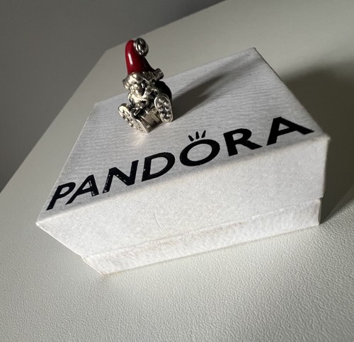 New genuine pandora - pandora, seated