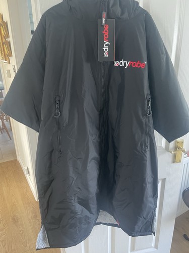 Dryrobe bnib medium - dryrobe,