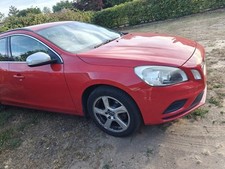 Breaking Volvo V60r  2012  Mark 3 1.6l Diesel Manual Passion Red