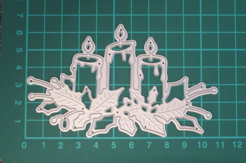 V024 christmas candles holly - v024,