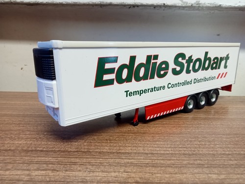Corgi modern truck - modern,