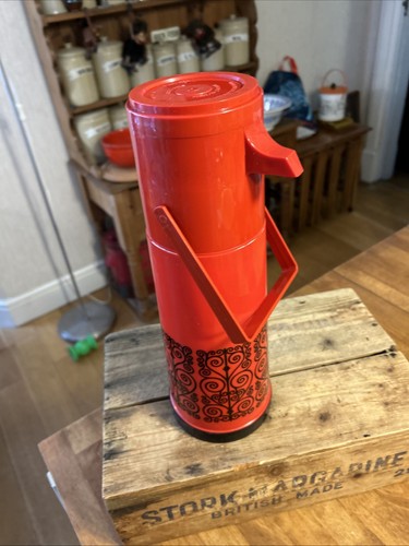 Vintage bright red - vintage,