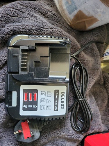 Dec802 12v 18v fast charger - dec802,