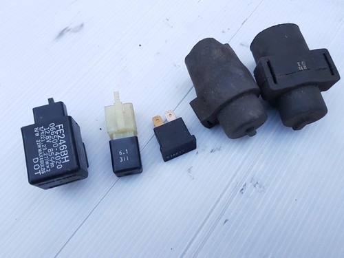 Kawasaki er500 relay - , switches