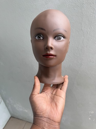 Mannequin head brown - mannequin,