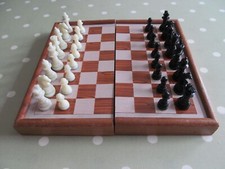 VINTAGE MAGNETIC TRAVEL CHESS SET COMPLETE WITH A FOLDING BOARD / BOX