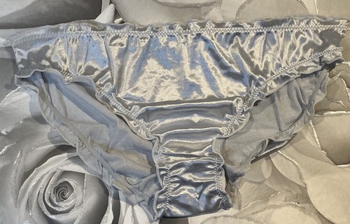 Woman comfortable glossy - comfortable,