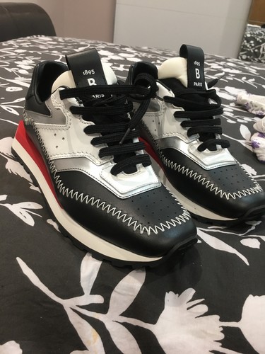 Mens black leather near mint - near,