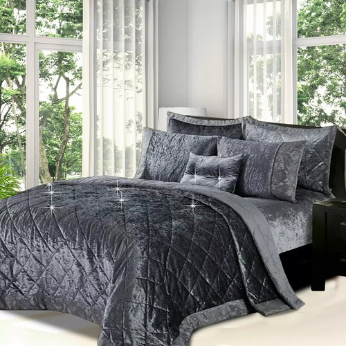 Velvet quilted bedspread - bedspread, bed