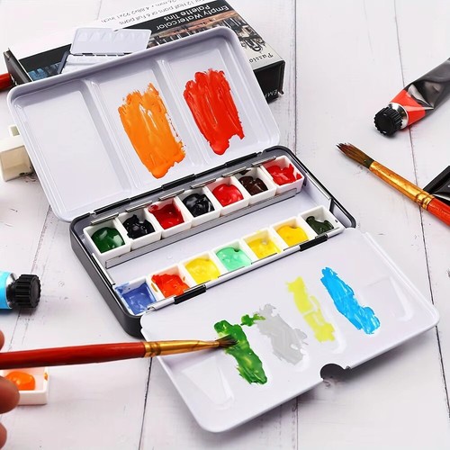 Empty watercolor palette with - palette,