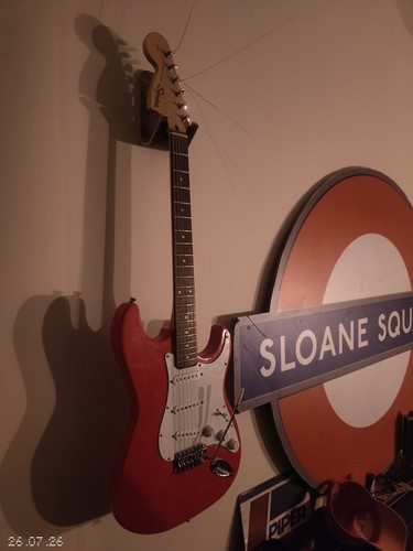 Squier affinity stratocaster - squier,