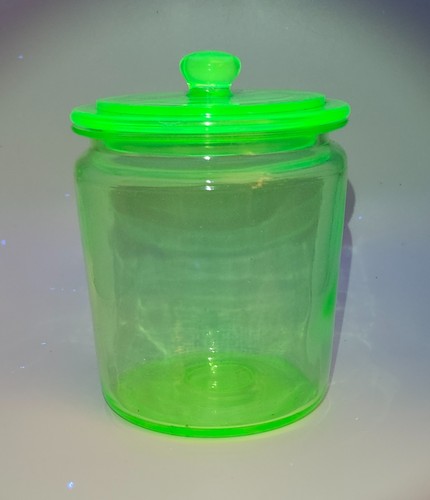 1930s vaseline uranium glass - 1930s,
