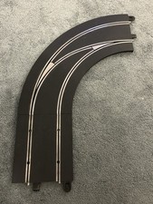 Scalextric Digital 1:32 Track, 1x H7008 Right Hand Out-to-In Curved Lane Changer