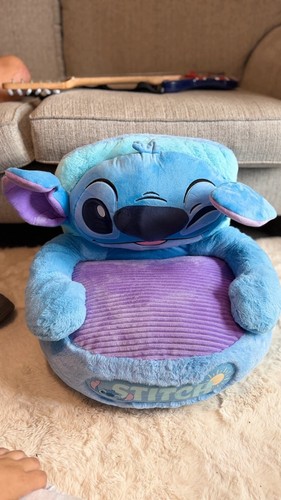 Stitch plush chair