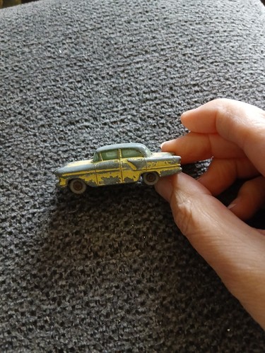 Lesney model vauxhall - –,