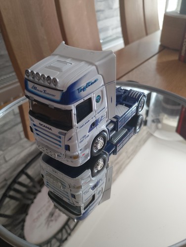 Corgi modern truck cc13720 - corgi,