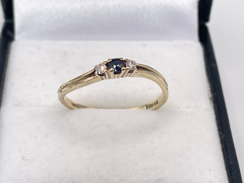 9ct gold hallmarked sapphire - hallmarked, &