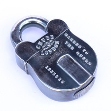 Silverplated Chubb Padlock Vesta Match Safe