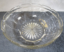 Lovely Large Vintage Quality 5 Pint Heavy Glass Trifle Bowl / Serving Dish