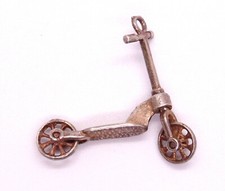 (W44)  silver scooter charm pendant jewellery