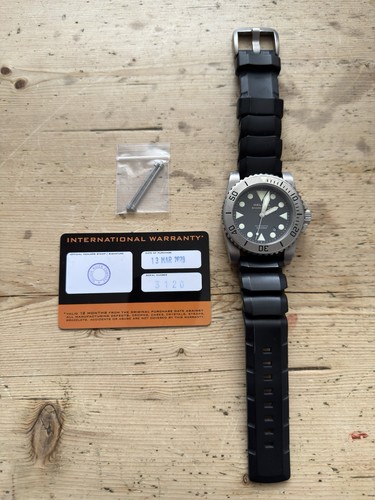 Helson shark diver - helson,