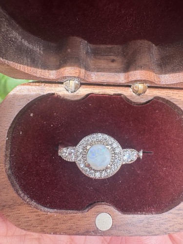 Australian solid opal - solid, ring