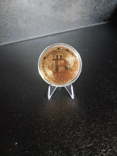 Bitcoin 4cm gold - bitcoin,