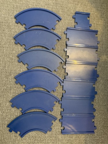 Interlocking plastic blue - interlocking,