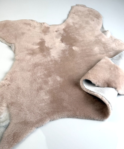 Pink merino sheepskin hide - merino,