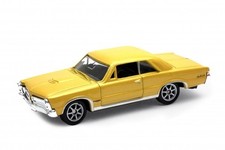 Pontiac GTO 1965 - 3 inches
