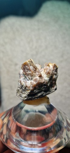 Lombard minerals andalusite - @,