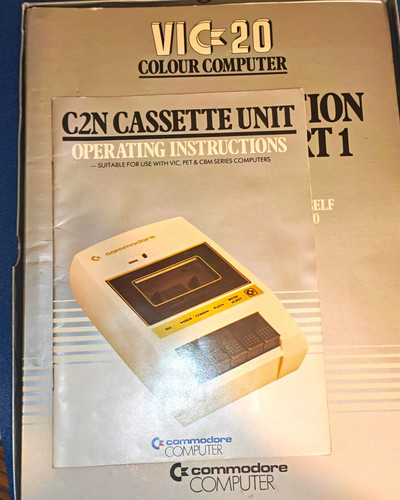 Commodore vic colour - commodore, vic-20