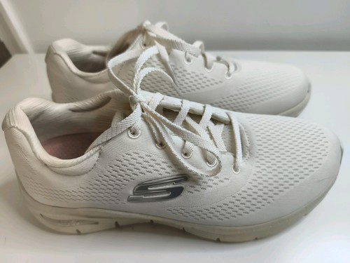 Ladies new skechers - skechers, cooled