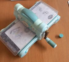 Sizzix Big Shot Shape Cutting and Embossing Machine + Multiple Cutting Dies