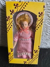 dolls house accessories Del