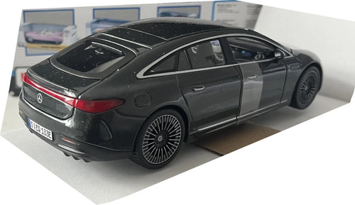 Mercedes benz eqs saloon - benz,