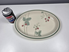 Wedgwood RASPBERRY CANE Oval