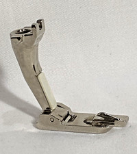 BERNINA - ROLL & SHELL ZIG ZAG HEMMER FOOT No 168 - MODELS 600 700 800 SERIES