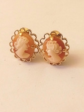 Solid 9ct Gold Cameo Clip On