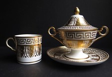 AN  1810 GILT COALPORT COVERED